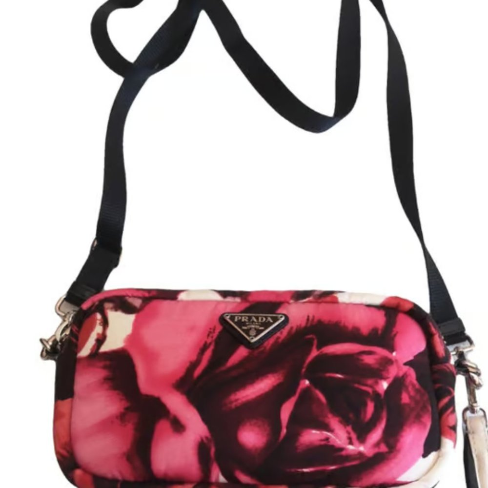 prada purse